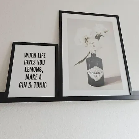 Ticasa Black-zentral-outlet-aufzug-stylisch-unique Apartment