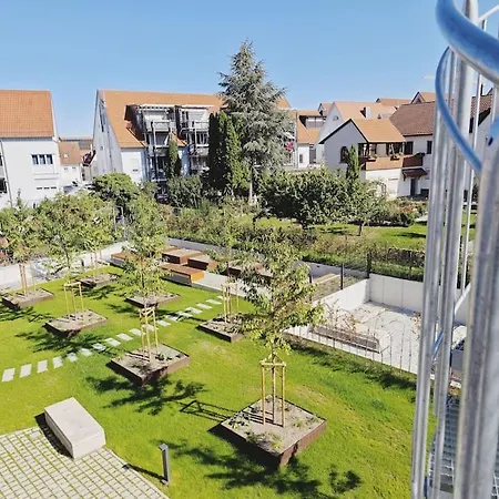 Ticasa Black-zentral-outlet-aufzug-stylisch-unique Apartment