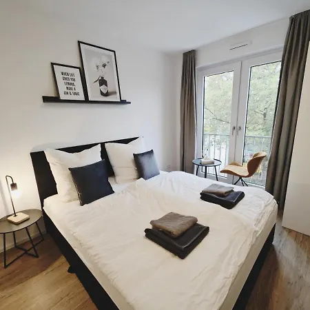 Ticasa Black-zentral-outlet-aufzug-stylisch-unique *